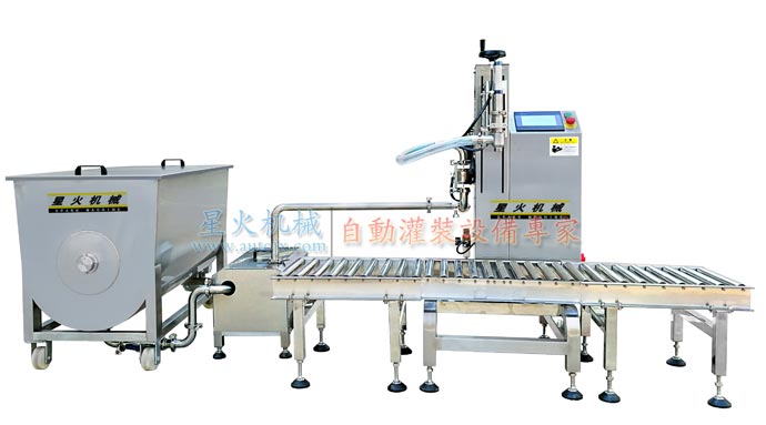 剁辣椒定量灌裝機設備_半自動剁辣椒灌裝機_剁椒醬灌裝機