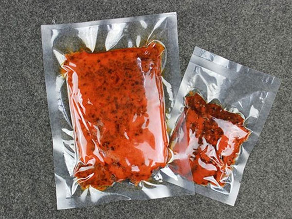半自動(dòng)成都醬料灌裝機(jī)包裝效果